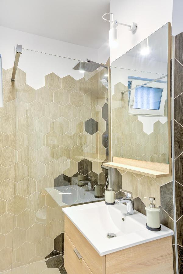 5 Min To Everything-Stylish-Modern-Old City Center Braşov Buitenkant foto